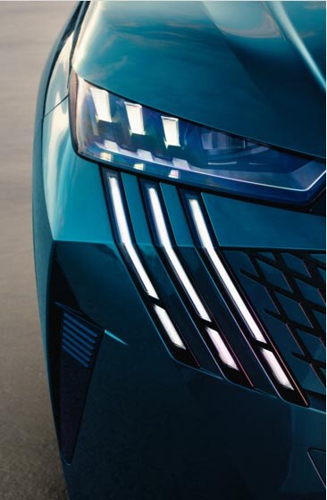 New PEUGEOT E-3008 Blue Obsession headlamps PEUGEOT PIXEL LED