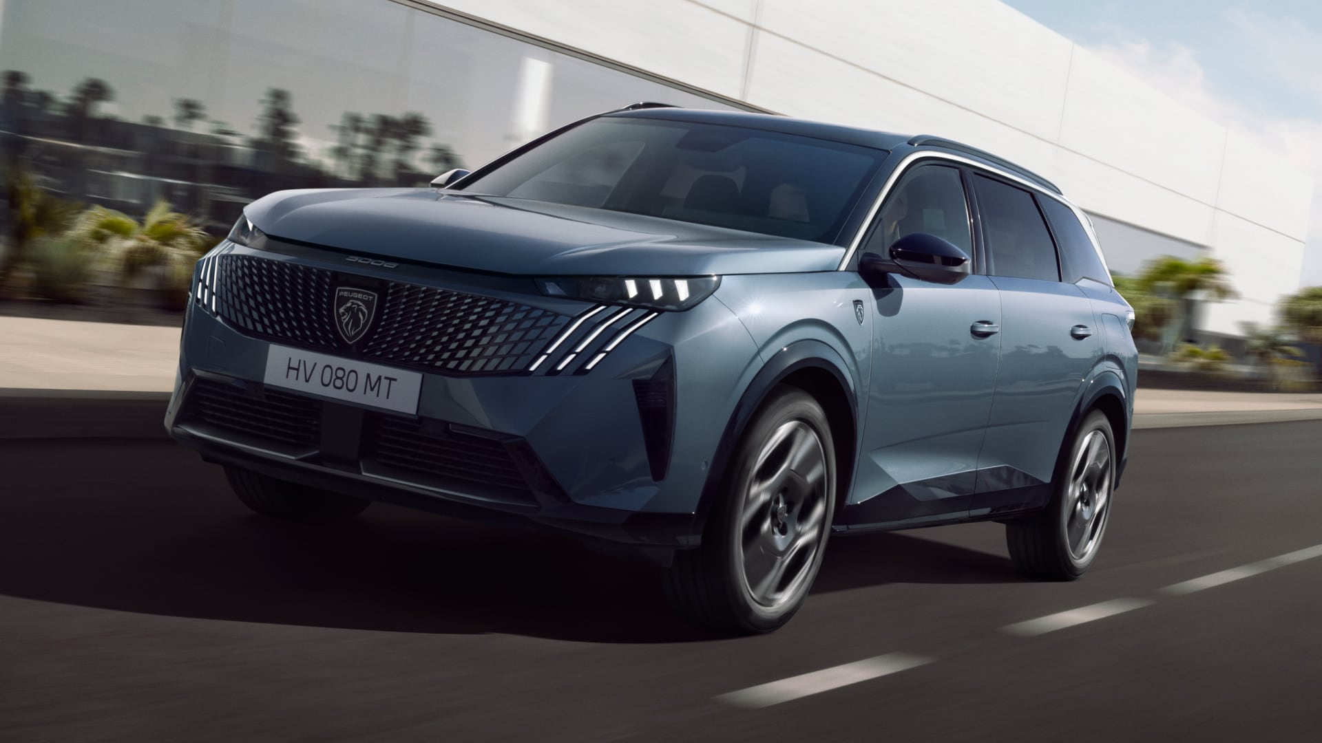 PEUGEOT E-5008 Long Range – Frontansicht