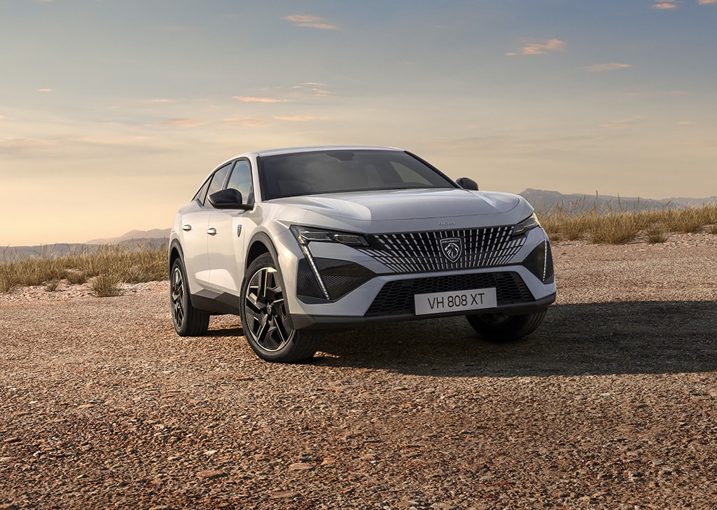 Der neue PEUGEOT E-408 Frontansicht