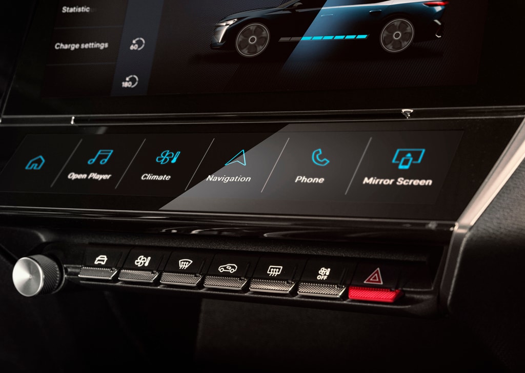 Der neue PEUGEOT E-408 i-Toggles