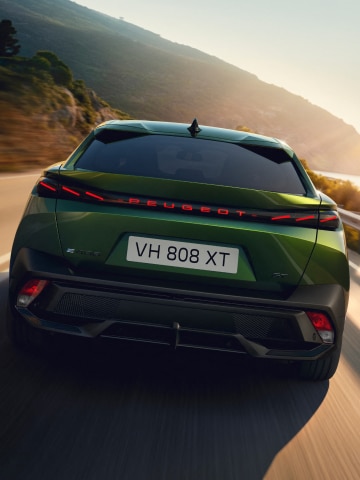 Neuer PEUGEOT 408 Heckansicht