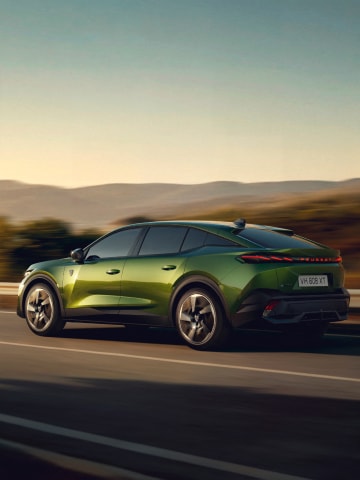 Neuer PEUGEOT 408 Fahrassistenz